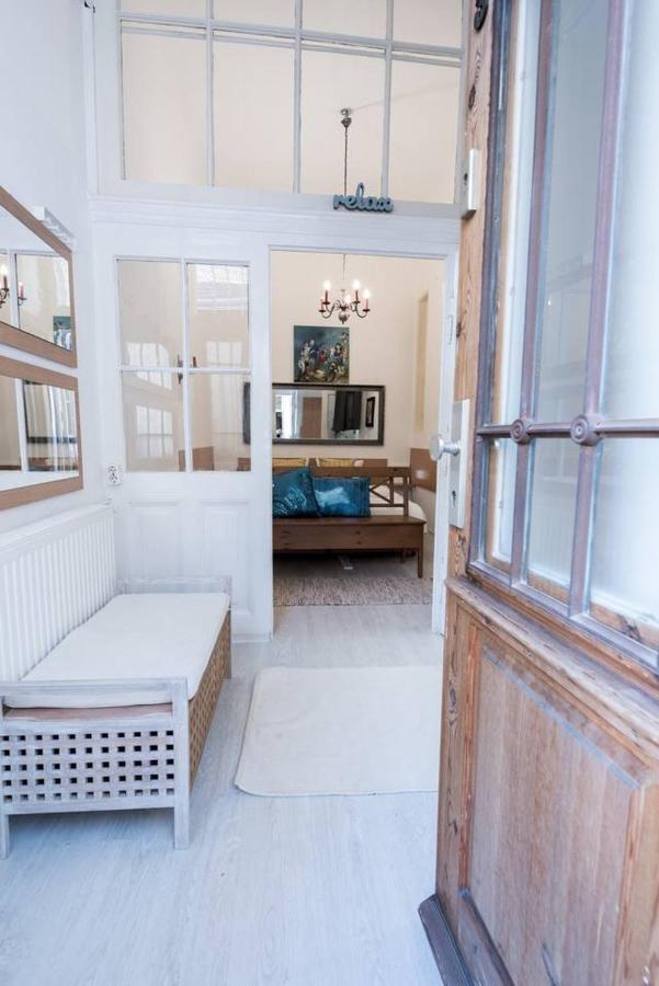 Cosy And Central Apartment With 4 Bedrooms And A/C Budapest Exteriör bild
